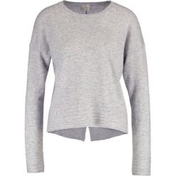 Swetry klasyczne damskie: FTC Cashmere Sweter opal grey