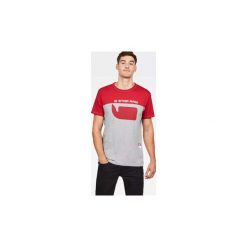 T-shirty z krótkim rękawem G-Star Raw D12578 336 GRAPHIC 10. Czerwone t-shirty męskie G-Star RAW, s, bez wzorów, retro, bez kołnierzyka, krótkie. Za 122,74 zł.