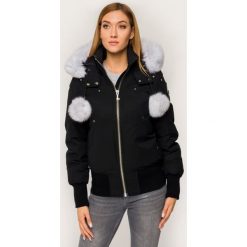 Kurtka zimowa Moose Knuckles Debbie MK2002LB. Czarne kurtki damskie Moose Knuckles, na zimę, xl, bez wzorów, z bawełny, bez kaptura. W wyprzedaży za 2299,00 zł.