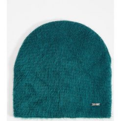 Puszysta czapka beanie - Khaki. Brązowe czapki damskie Mohito, bez wzorów. W wyprzedaży za 9,99 zł.