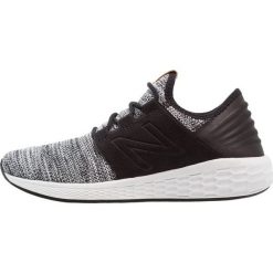 New Balance FRESH FOAM CRUZ Obuwie do biegania treningowe white/black. Czarne buty do biegania męskie New Balance, z materiału. Za 379,00 zł.