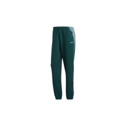 Spodnie treningowe adidas Spodnie dresowe EQT Polar. Zielone spodnie dresowe męskie marki Adidas, z dresówki. Za 379,00 zł.