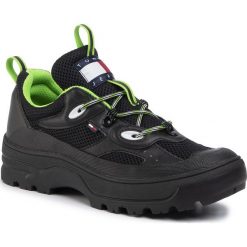 Sneakersy TOMMY JEANS - Expedition Shoe EM0EM00379 BDS. Czarne sneakersy męskie Tommy Jeans, na co dzień, bez wzorów, z jeansu, bez zapięcia. Za 649,00 zł.