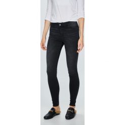Jacqueline de Yong - Jeansy. Szare jeansy damskie marki Jacqueline de Yong, s, bez wzorów, z elastanu. W wyprzedaży za 59,90 zł.