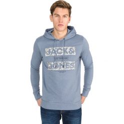 Jack & Jones New Gerard Bluza Niebieski. Niebieskie bluzy męskie Jack & Jones, m, z haftami, z bawełny, bez kołnierzyka, bez rękawów, bez kaptura. Za 175,95 zł.