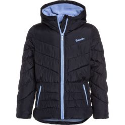 Bench WADDED JACKET Kurtka zimowa essentially navy. Niebieskie kurtki chłopięce zimowe Bench, z materiału. W wyprzedaży za 271,20 zł.