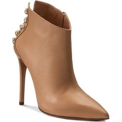 Botki ELISABETTA FRANCHI - SA-57L-77E2 Rosa Antico 153. Brązowe botki damskie na obcasie marki Elisabetta Franchi, ze skóry. W wyprzedaży za 1399,00 zł.
