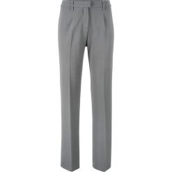 Spodnie z zakładkami poniżej talii BOOTCUT bonprix dymny szary. Szare spodnie damskie bonprix. Za 79,99 zł.