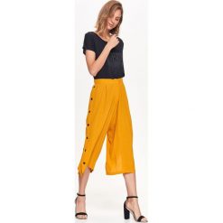 T-SHIRT KRÓTKI RĘKAW DAMSKI, Z KRYSZTAŁKAMI, BAWEŁNIANY, OVERSIZE. Czarne t-shirty damskie marki Top Secret, z aplikacjami, z bawełny. Za 49,99 zł.