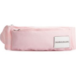 Saszetka nerka CALVIN KLEIN JEANS - Sport Essential Stre K40K400646 632. Różowe saszetki damskie marki Calvin Klein Jeans, z jeansu. W wyprzedaży za 249,00 zł.