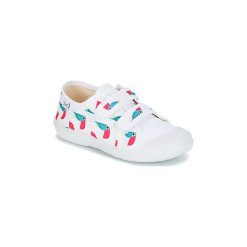 Buty Dziecko Citrouille et Compagnie RIVIALELLE. Białe trampki dziewczęce Citrouille et Compagnie, bez wzorów, bez zapięcia. Za 109,00 zł.