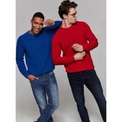 Sweter z grubej przędzy. Niebieskie swetry męskie Top Secret, na lato, xxl, bez wzorów, z dzianiny, z okrągłym kołnierzem, bez kaptura. W wyprzedaży za 49,99 zł.