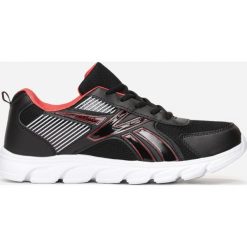 Czarne Buty Sportowe Doryrodia. Czarne buty sportowe męskie Born2be, bez zapięcia. Za 49,99 zł.