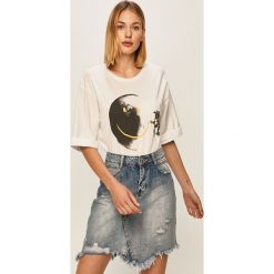 Answear - T-shirt Answear Lab. Białe bluzki damskie ANSWEAR, s, z nadrukiem, z bawełny, casualowe, z okrągłym kołnierzem, z krótkim rękawem. Za 49,90 zł.