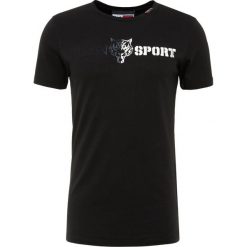 Plein Sport ROUND NECK BASIC Tshirt z nadrukiem black/white. Czarne koszulki męskie Plein Sport, xl, z nadrukiem, z elastanu, sportowe, bez kołnierzyka, bez rękawów. Za 649,00 zł.