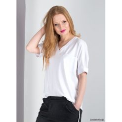 T-shirt Eveline. Szare bluzki damskie oversize Pakamera, bez wzorów, bez kołnierzyka. Za 129,00 zł.