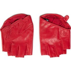 Rękawiczki Damskie KARL LAGERFELD - 201W3602 Red. Czerwone rękawiczki damskie KARL LAGERFELD, bez wzorów, ze skóry. W wyprzedaży za 389,00 zł.