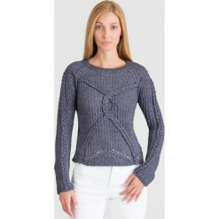 GRANATOWY SWETER GUESS AIDA. Niebieskie swetry damskie Guess, s, z aplikacjami, bez rękawów, bez kaptura. Za 199,50 zł.