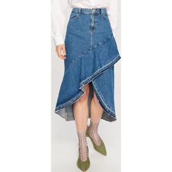 Jeansowa spódnica midi - Niebieski. Niebieskie spódniczki damskie Reserved, bez wzorów, z jeansu, midi. Za 99,99 zł.
