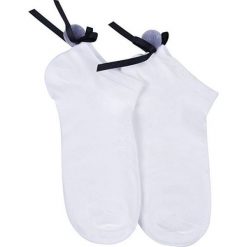 Lecharme Skarpetki damskie P-140 White. Białe skarpetki damskie Lecharme, bez wzorów. W wyprzedaży za 23,00 zł.