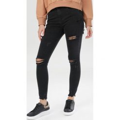 Czarne Jeansy Skinny Eladi. Czarne jeansy damskie Born2be. Za 119,99 zł.