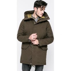 Pepe Jeans - Parka Brenton. Zielone parki męskie marki Pepe Jeans, m, z poliesteru, długie, z kapturem. W wyprzedaży za 579,90 zł.