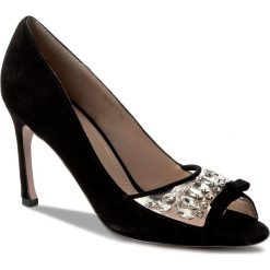 Szpilki SCA'VIOLA - 6015-1 Black Suede. Czarne półbuty damskie Sca'viola, z aplikacjami, ze skóry, bez obcasa, na obcasie, bez zapięcia. W wyprzedaży za 279,00 zł.