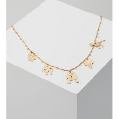 MALAIKARAISS CHARM NECKLACE ICONIC Naszyjnik goldcoloured. Żółte naszyjniki damskie marki MALAIKARAISS. Za 539,00 zł.
