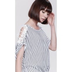 Bluzki damskie: Czarna Bluzka Some Lace