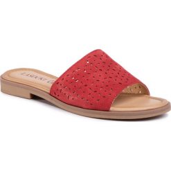 Klapki LASOCKI - WI23-FOXI-09 Red. Czerwone klapki damskie Lasocki, bez wzorów, ze skóry, bez obcasa, na obcasie. W wyprzedaży za 59,99 zł.