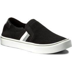 Tenisówki TOMMY HILFIGER - Lightweight Corporate Slip On FM0FM01634 Black 990. Czarne półbuty męskie TOMMY HILFIGER, na co dzień, bez wzorów, z gumy, bez zapięcia. W wyprzedaży za 209,00 zł.