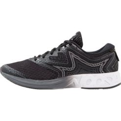ASICS NOOSA FF Obuwie do biegania treningowe black/white/carbon. Czarne buty do biegania męskie Asics, z materiału. W wyprzedaży za 371,40 zł.
