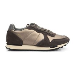 Sneakersy w kolorze brązowo-złotym. Żółte trampki męskie U.S. Polo Assn., Gas, na sznurówki. W wyprzedaży za 234,95 zł.