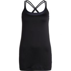 Casall Top black. Czarne topy damskie marki Casall, z elastanu. W wyprzedaży za 179,40 zł.