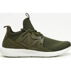 Lekkie sneakersy - Khaki. Brązowe sneakersy męskie Cropp, bez zapięcia. Za 159,99 zł.