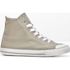 Wysokie sneakersy bonprix brunatno-biały w kropki. Pomarańczowe buty sportowe damskie bonprix. Za 32,99 zł.