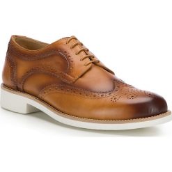 Buty męskie. Półbuty męskie Wittchen, bez wzorów, ze skóry, eleganckie, z otwartym noskiem, bez zapięcia. W wyprzedaży za 489,90 zł.