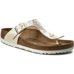Japonki BIRKENSTOCK - Gizeh 0847431 Shiny Snake Cream. Brązowe klapki damskie Birkenstock, bez wzorów, ze skóry, bez obcasa. Za 294,00 zł.