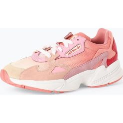Adidas Originals - Tenisówki damskie z dodatkiem skóry – Falcon W, beżowy. Brązowe trampki i tenisówki damskie adidas Originals, bez wzorów, ze skóry, bez zapięcia. Za 299,95 zł.