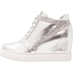 Trampki damskie slip on: Maria Mare CITY Tenisówki i Trampki silver/glitter silver