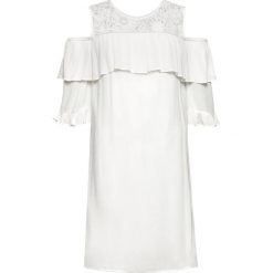 Sukienka cold-shoulder bonprix biel wełny. Białe sukienki damskie bonprix, w koronkowe wzory, z wełny, bez kołnierzyka, bez rękawów. Za 54,99 zł.