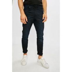 G-Star Raw - Jeansy D-Staq. Czarne jeansy męskie slim marki G-Star RAW, l, z materiału, retro. Za 599,90 zł.