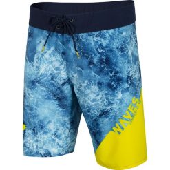 Spodenki plażowe męskie SKMT202 - niebieski allover. Niebieskie spodenki i szorty męskie 4f, na lato, m, bez wzorów, z materiału. Za 79,99 zł.