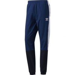Adidas Spodnie damskie Blocked Wind niebieski r. M (BJ8747). Spodnie dresowe damskie Adidas, m. Za 307,80 zł.