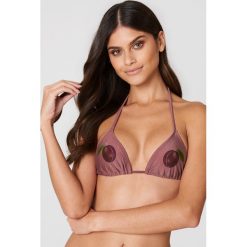 NA-KD Swimwear Góra bikini Plum Triangle - Purple. Fioletowe bikini NA-KD Swimwear, z nadrukiem. Za 19,95 zł.