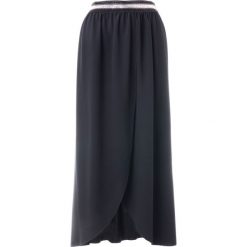 Spódnica - 132-16108 NER. Czarne spódniczki damskie Unisono, s, bez wzorów, z elastanu, eleganckie, dopasowane. Za 39,00 zł.
