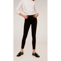 Mango - Jeansy Isa. Szare jeansy damskie Mango. Za 129,90 zł.