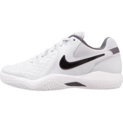 Buty sportowe damskie: Nike Performance ZOOM AIR RESISTANCE Obuwie multicourt pure platinum/black/dark grey/white