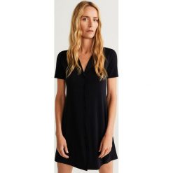 Mango - Sukienka Camisago. Czarne sukienki damskie Mango, na co dzień, s, bez wzorów, z elastanu, casualowe, bez kołnierzyka, z krótkim rękawem, krótkie, mini, proste. Za 89,90 zł.