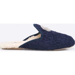 Gant - Kapcie Lazy. Niebieskie kapcie damskie marki GANT, z materiału. W wyprzedaży za 129,90 zł.